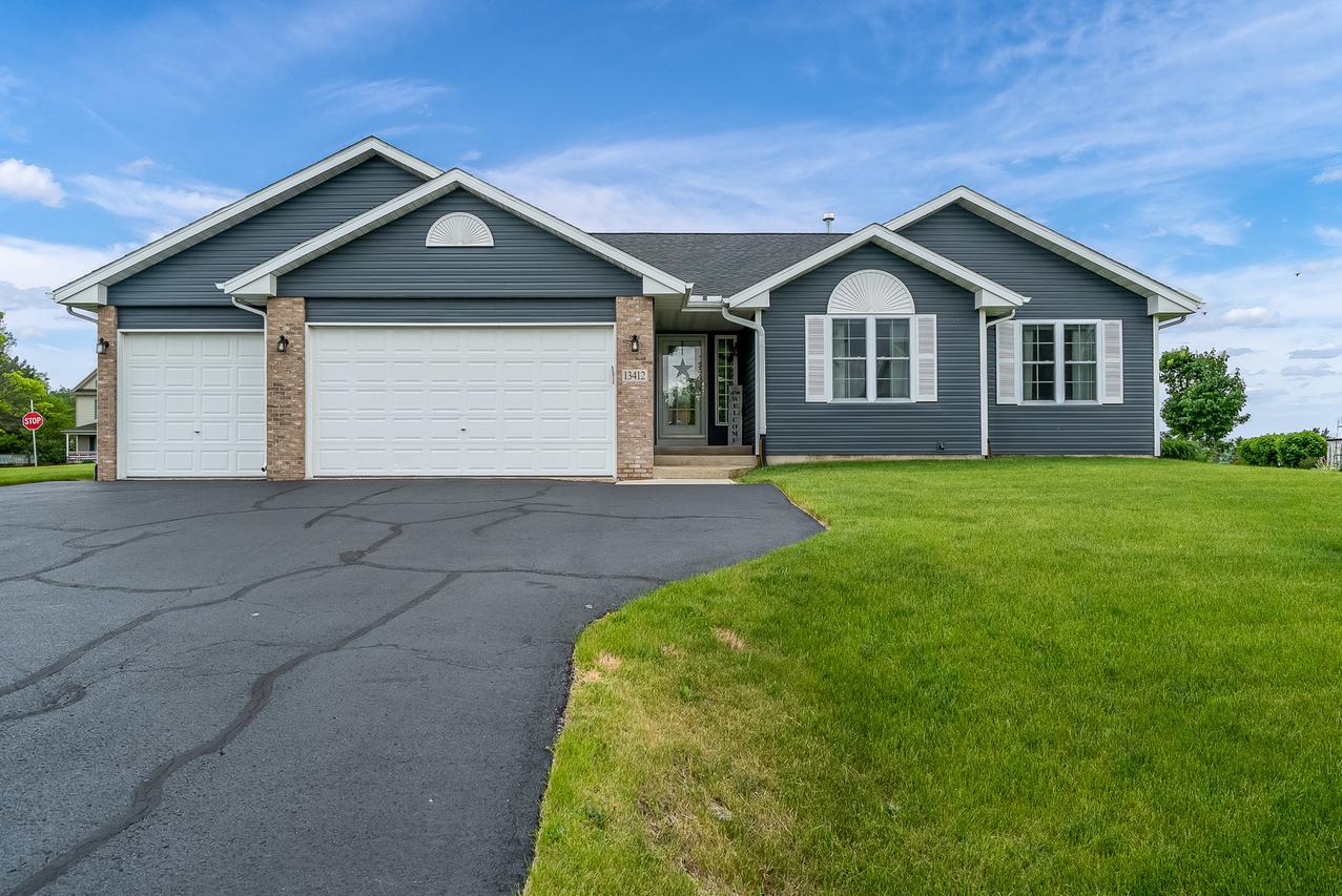 13412 Springhill Dr., Winnebago, IL 61088