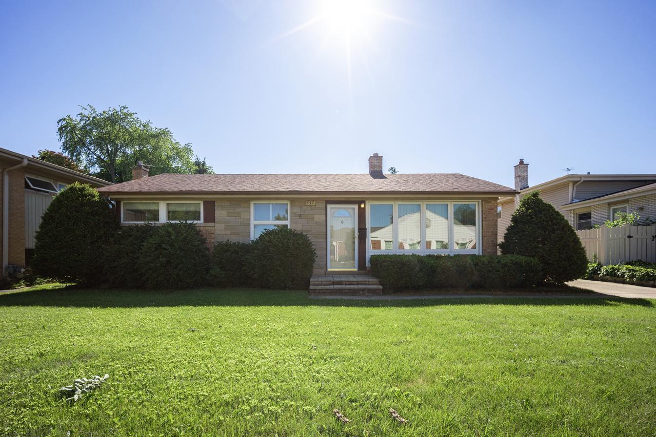 537 S Prindle Ave., Arlington Heights, IL 60004