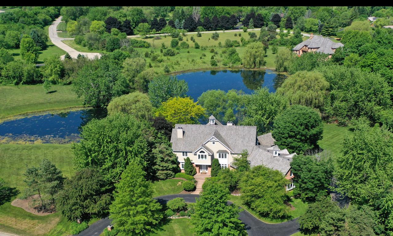 26582 N Middleton Pkwy., Mundelein, IL 60060