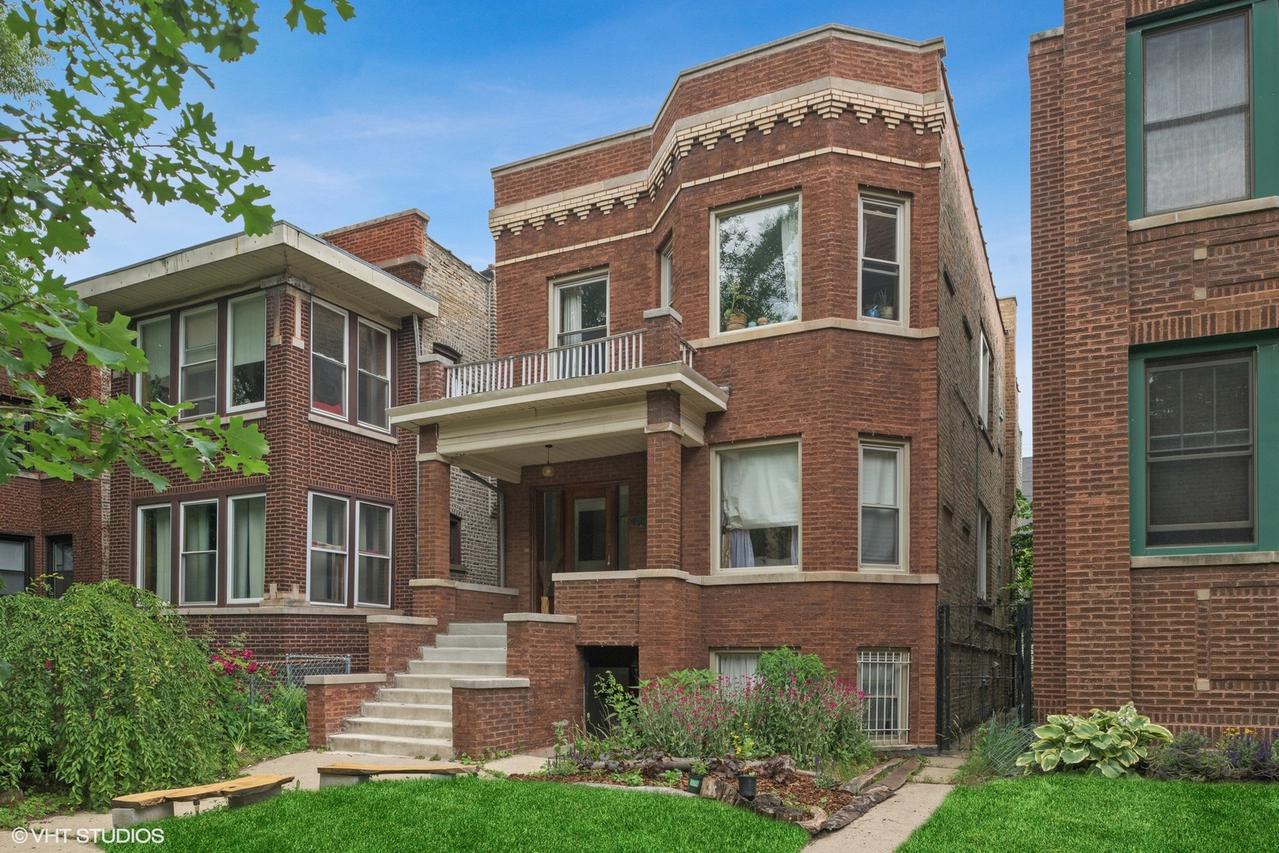 2748 W Giddings St., Chicago, IL 60625