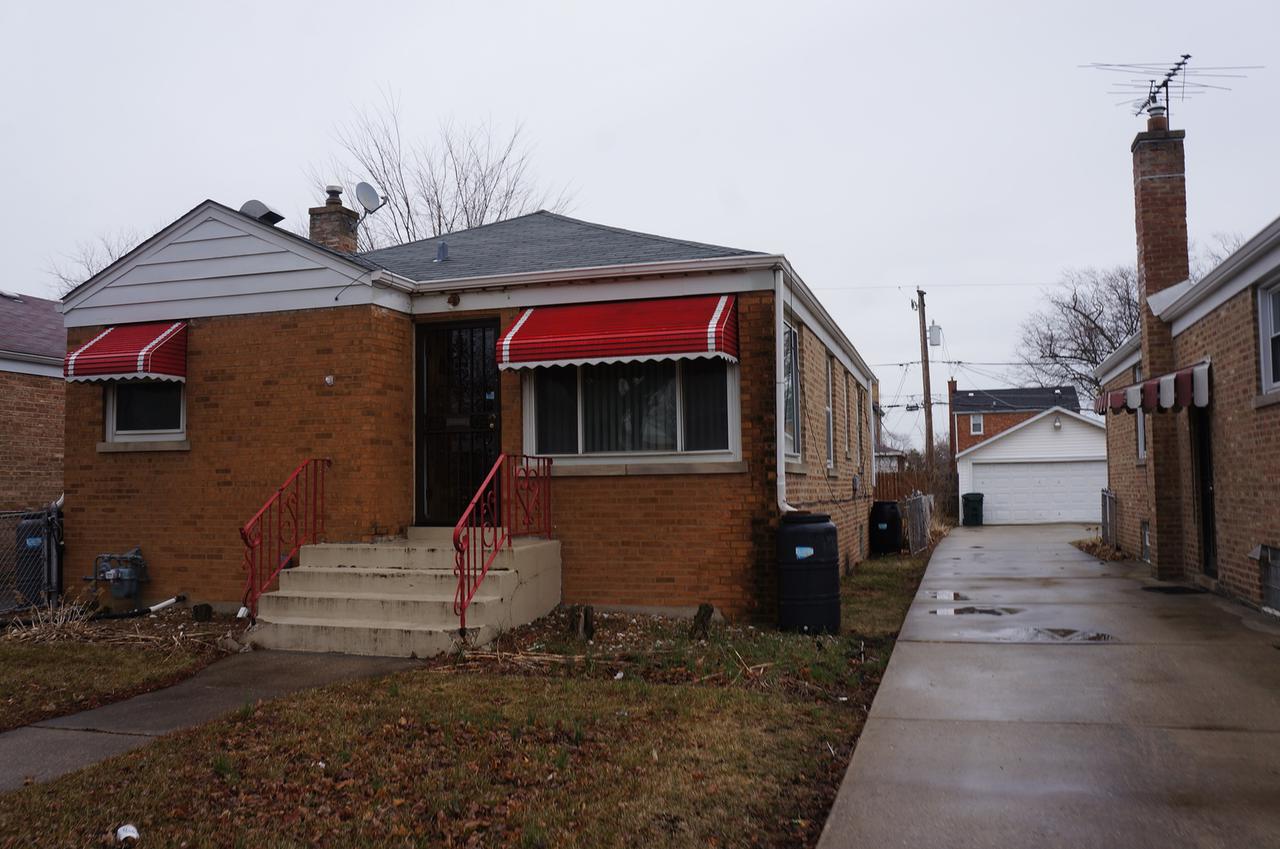 225 Bellwood Ave., Bellwood, IL 60104