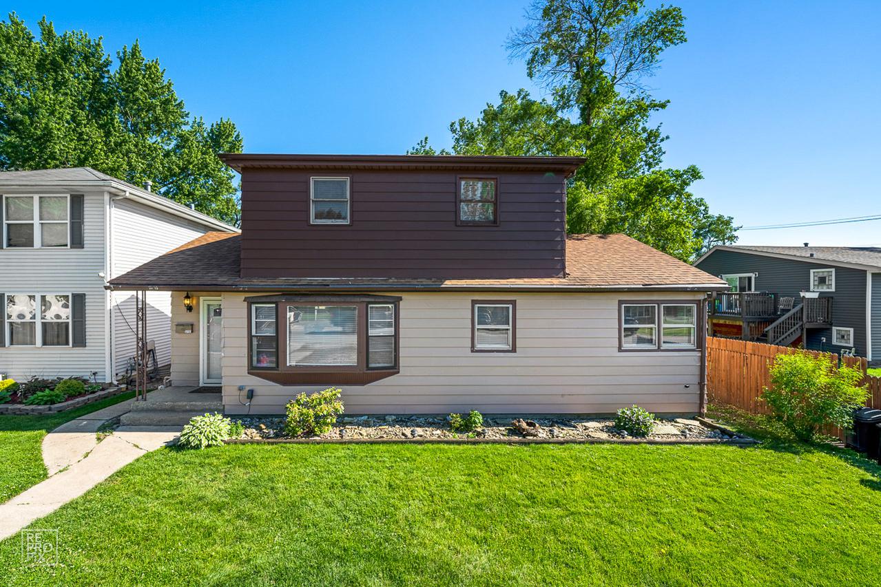 3751 W 116th St., Alsip, IL 60803