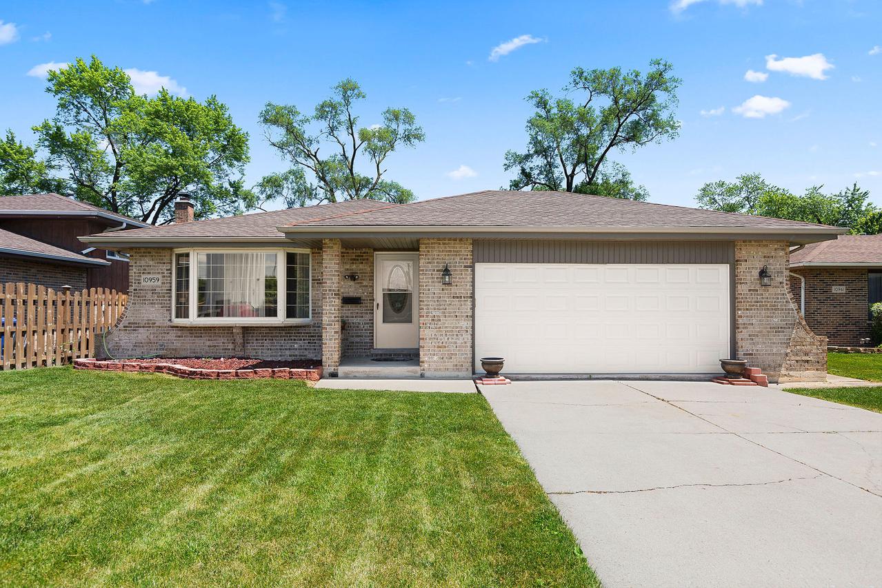 10959 S Neenah Ave., Worth, IL 60482