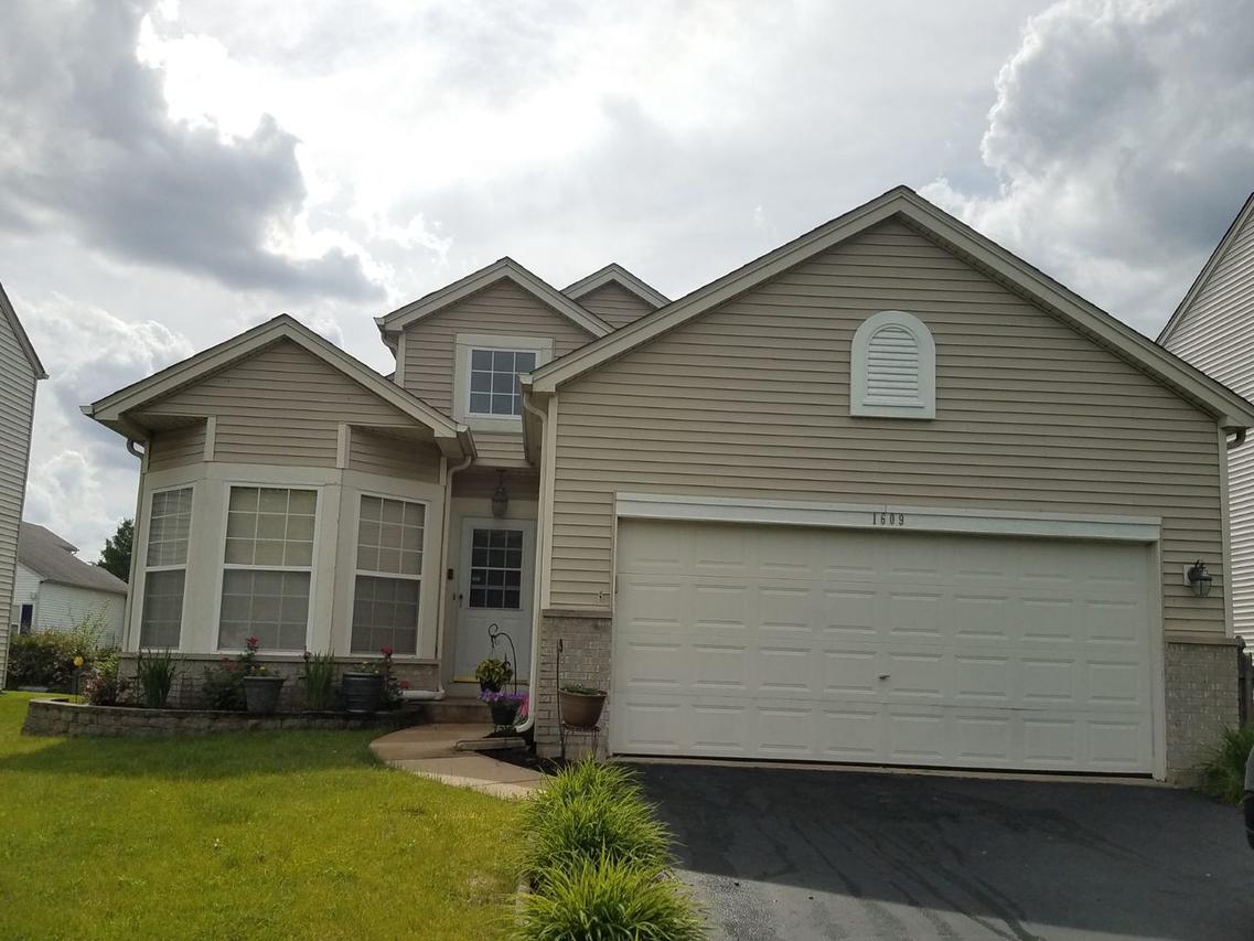 1609 Heritage Pointe Ct., Plainfield, IL 60586