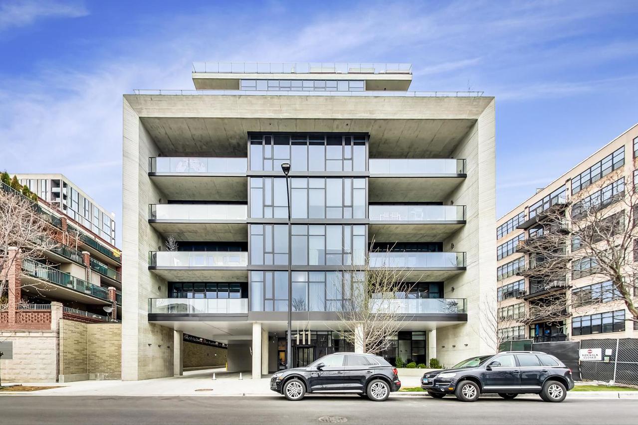 111 S Peoria St. #308, Chicago, IL 60607