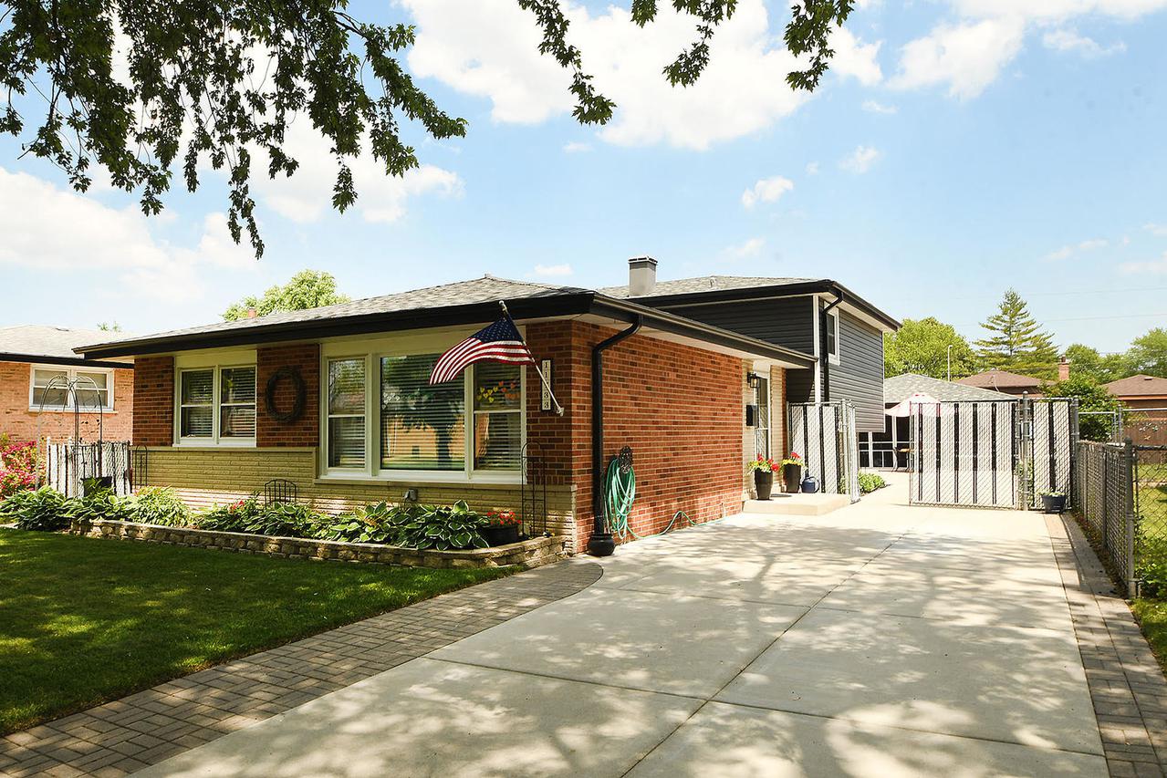11733 S Kildare Ave., Alsip, IL 60803