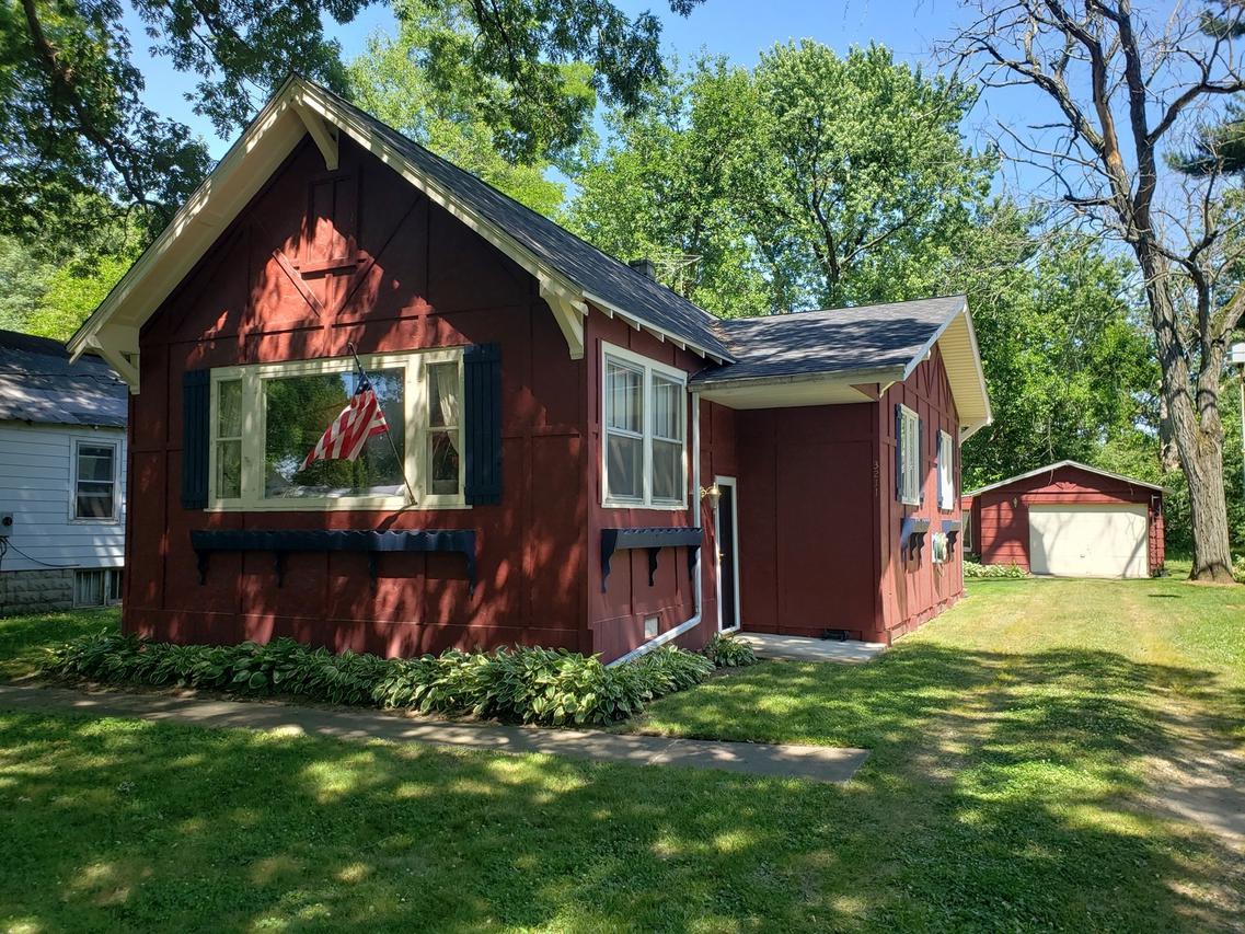 3211 N 16780 Rd., Momence, IL 60954