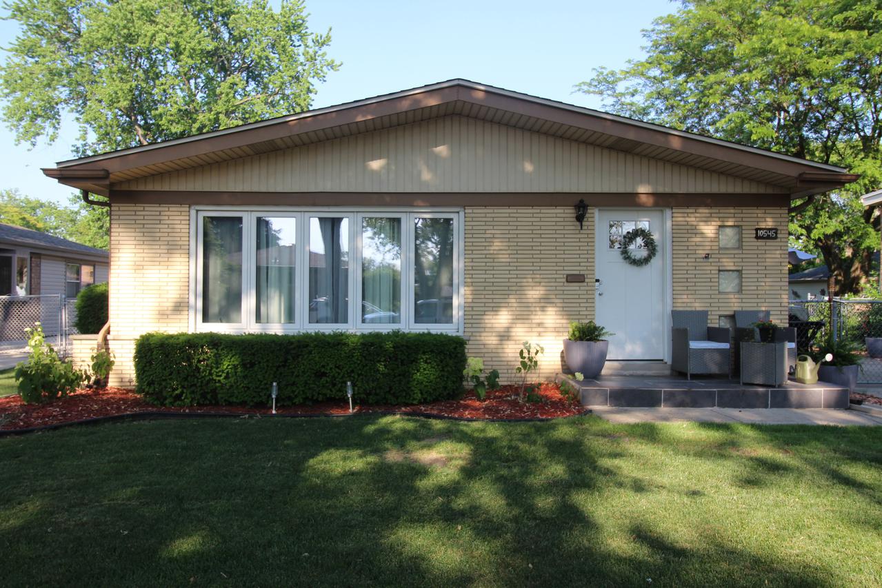 10545 Lawler Ave., Oak Lawn, IL 60453