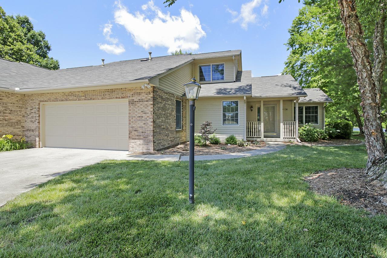 903 Ramblewood Ct., Savoy, IL 61874