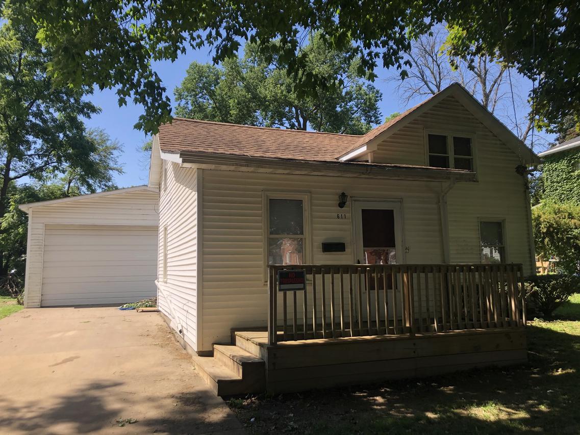 611 W Clark St., Freeport, IL 61032