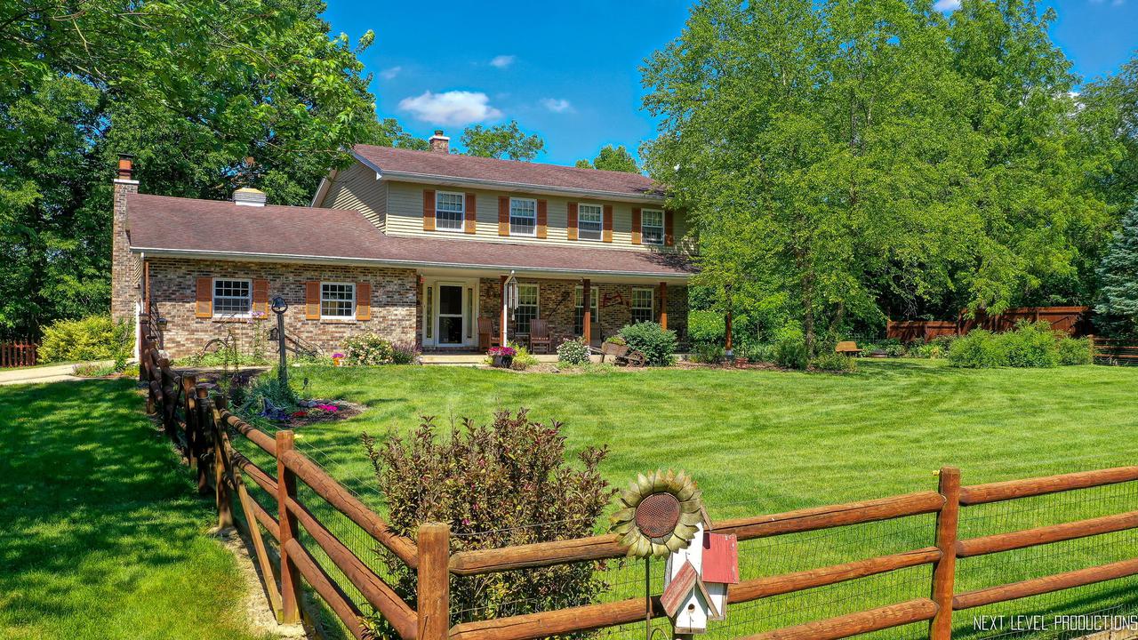 209 Woodland Dr., Plano, IL 60545