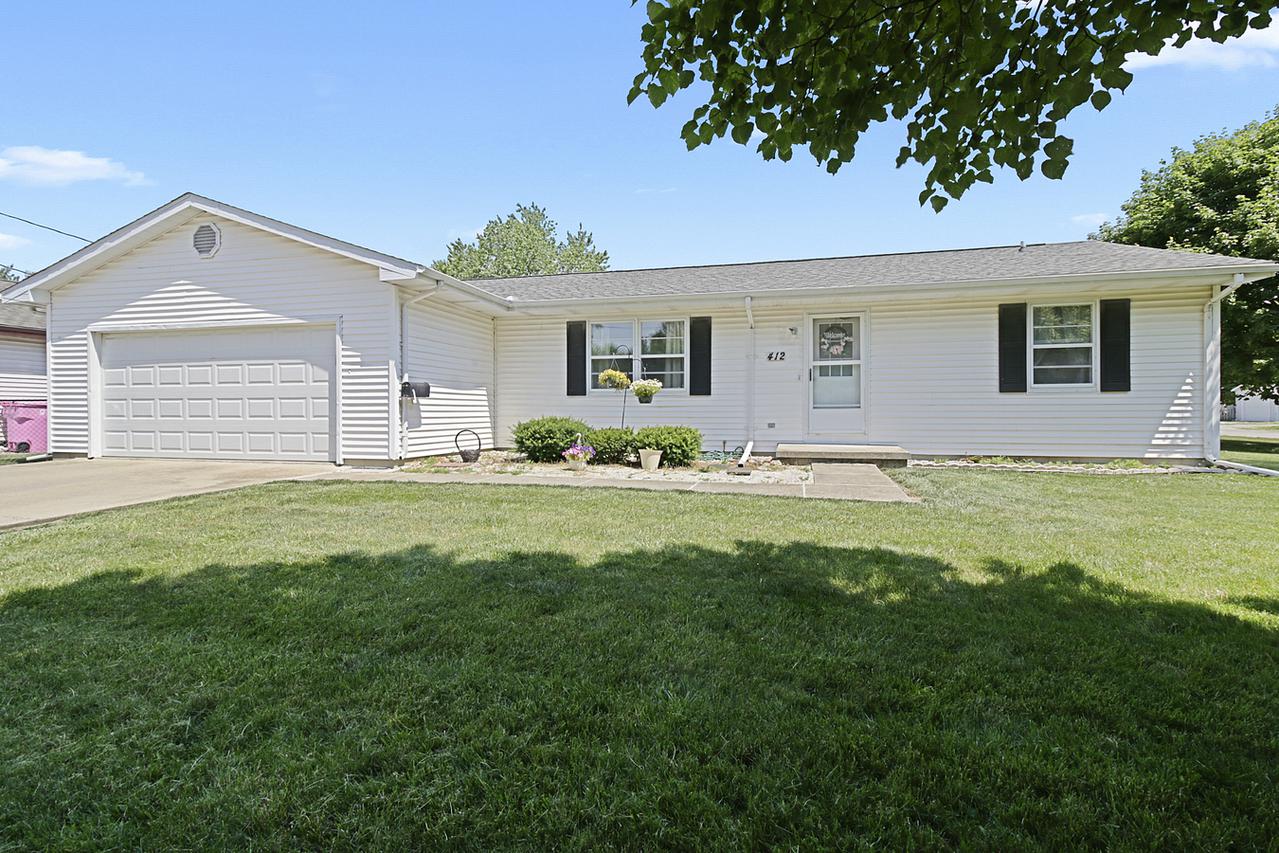 412 E Larmon St., Tolono, IL 61880