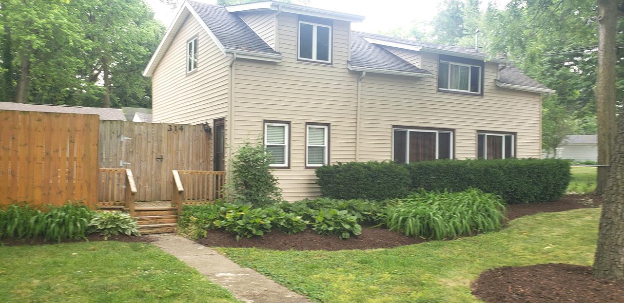 314 Wood St., Dekalb, IL 60115