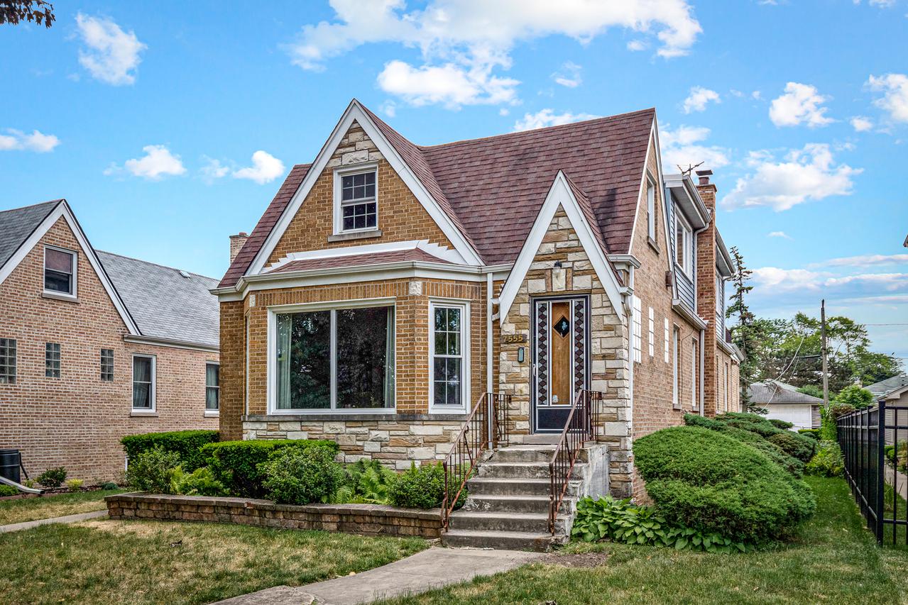 7555 W Myrtle Ave., Chicago, IL 60631