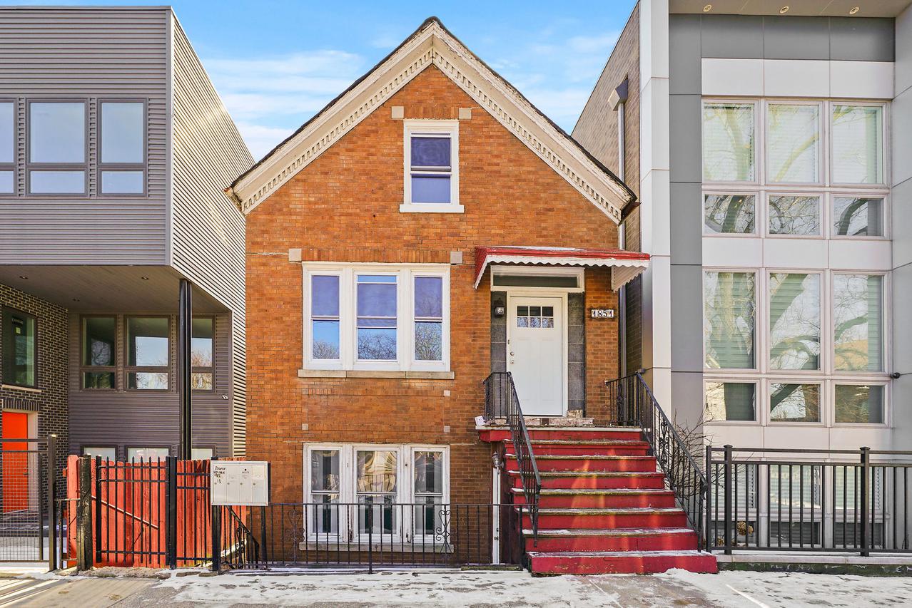 1851 W Dickens Ave., Chicago, IL 60647