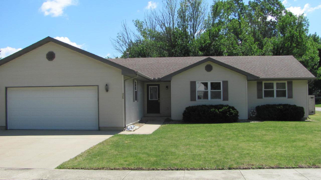 325 1st Ave., South Wilmington, IL 60474