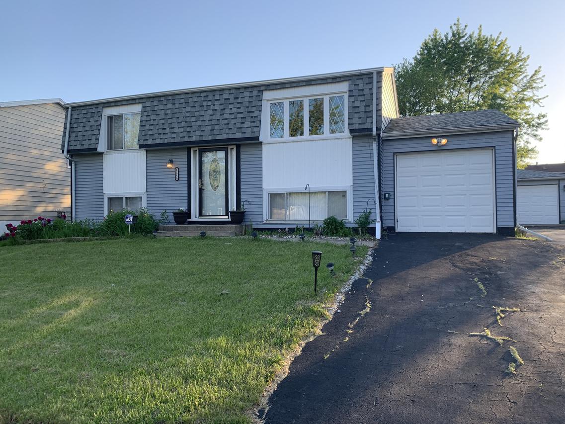 17750 Country Club Ln., Country Club Hills, IL 60478