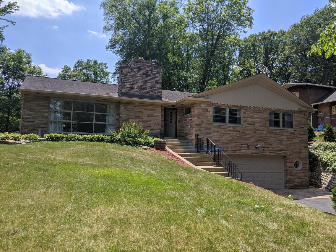 955 Crescent Blvd., Glen Ellyn, IL 60137