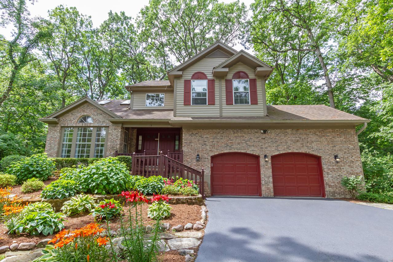 13 Dartmouth Ct., Streamwood, IL 60107