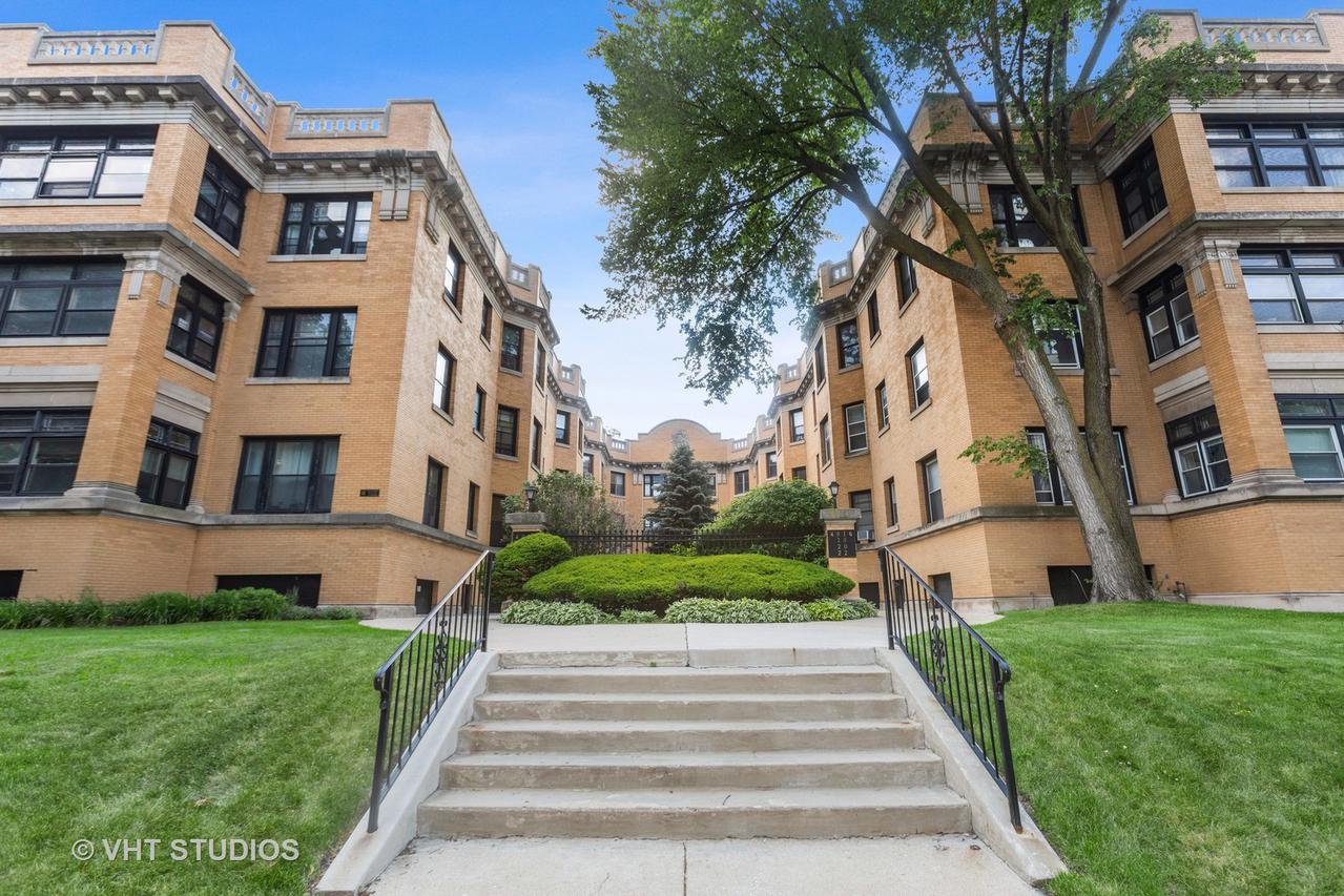 4818 S Dorchester Ave. #2, Chicago, IL 60615