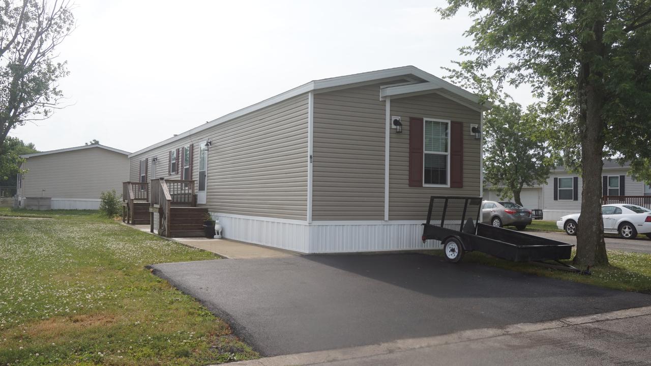 61 St Peters Dr., Bourbonnais, IL 60914