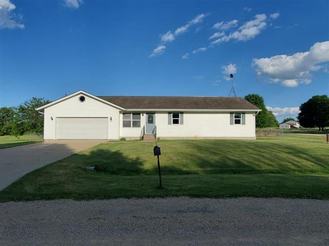 4887 Ling Free Dr., Freeport, IL 61032
