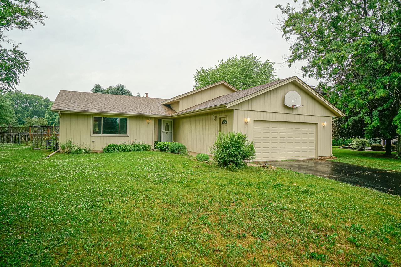 11460 Craigmont Ct., Roscoe, IL 61073