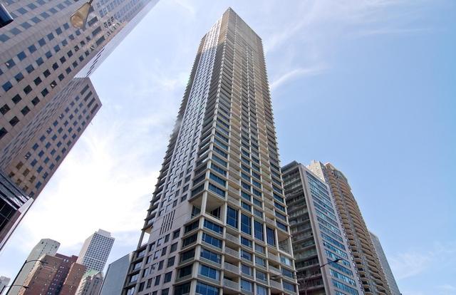 1000 N Lake Shore Plz. #39C, Chicago, IL 60611
