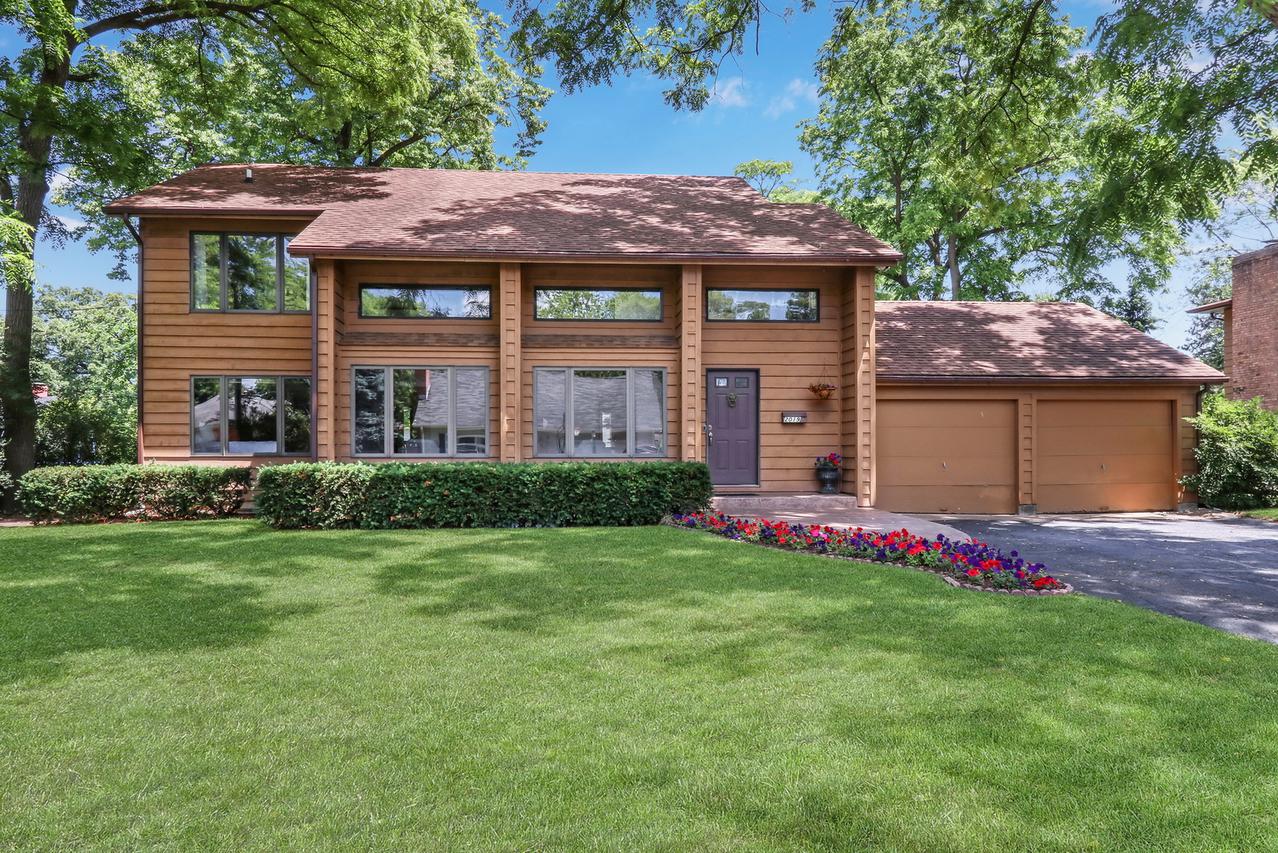 2019 N Poplar St., Waukegan, IL 60087