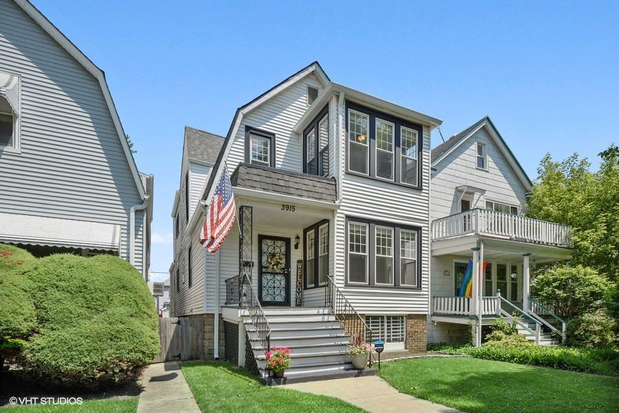 3915 N Sacramento Ave., Chicago, IL 60618