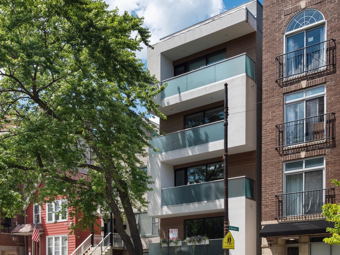 1806 W Belmont Ave. #2, Chicago, IL 60657