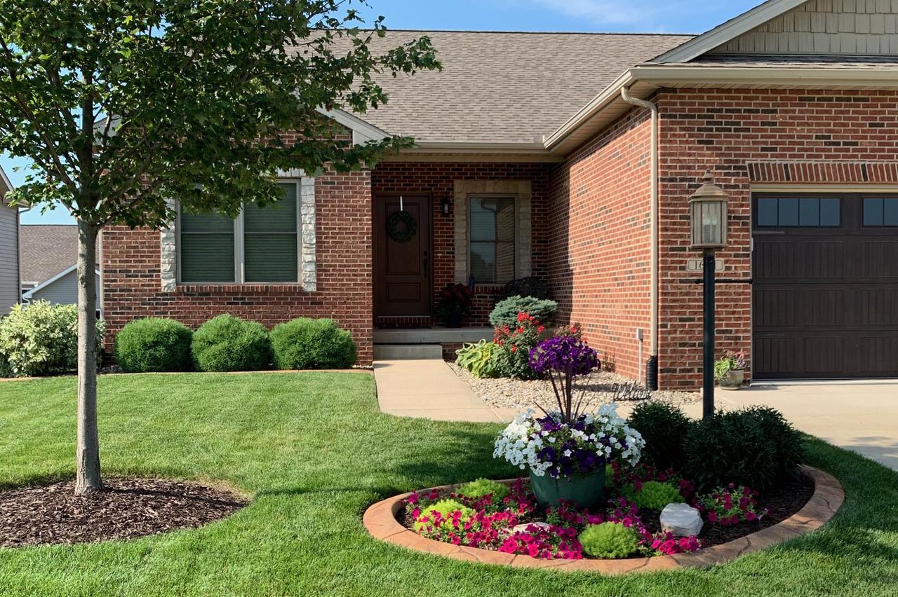 1621 Delane Dr., Mahomet, IL 61853