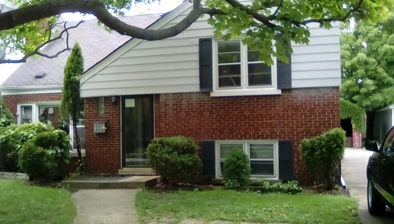 320 S Catherine Ave., La Grange, IL 60525