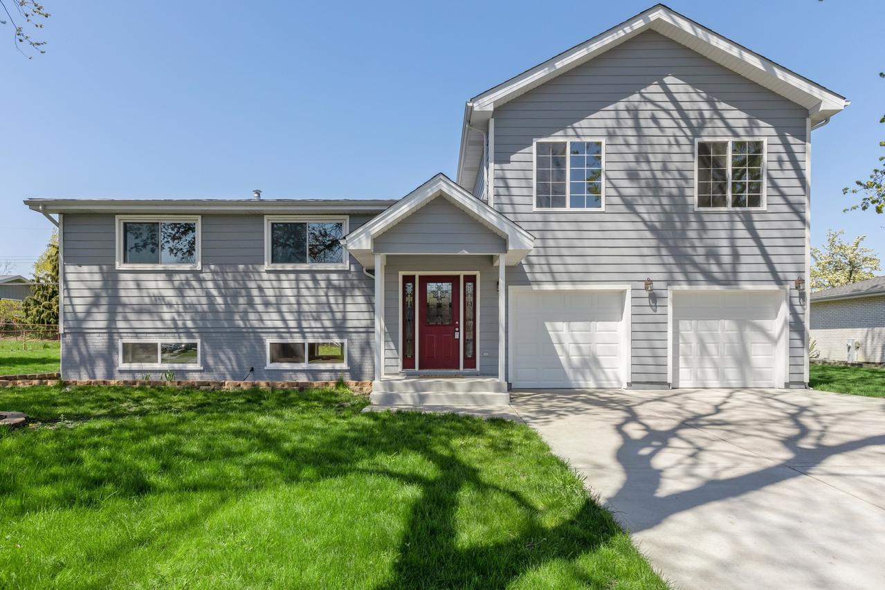 1002 79th St., Darien, IL 60561