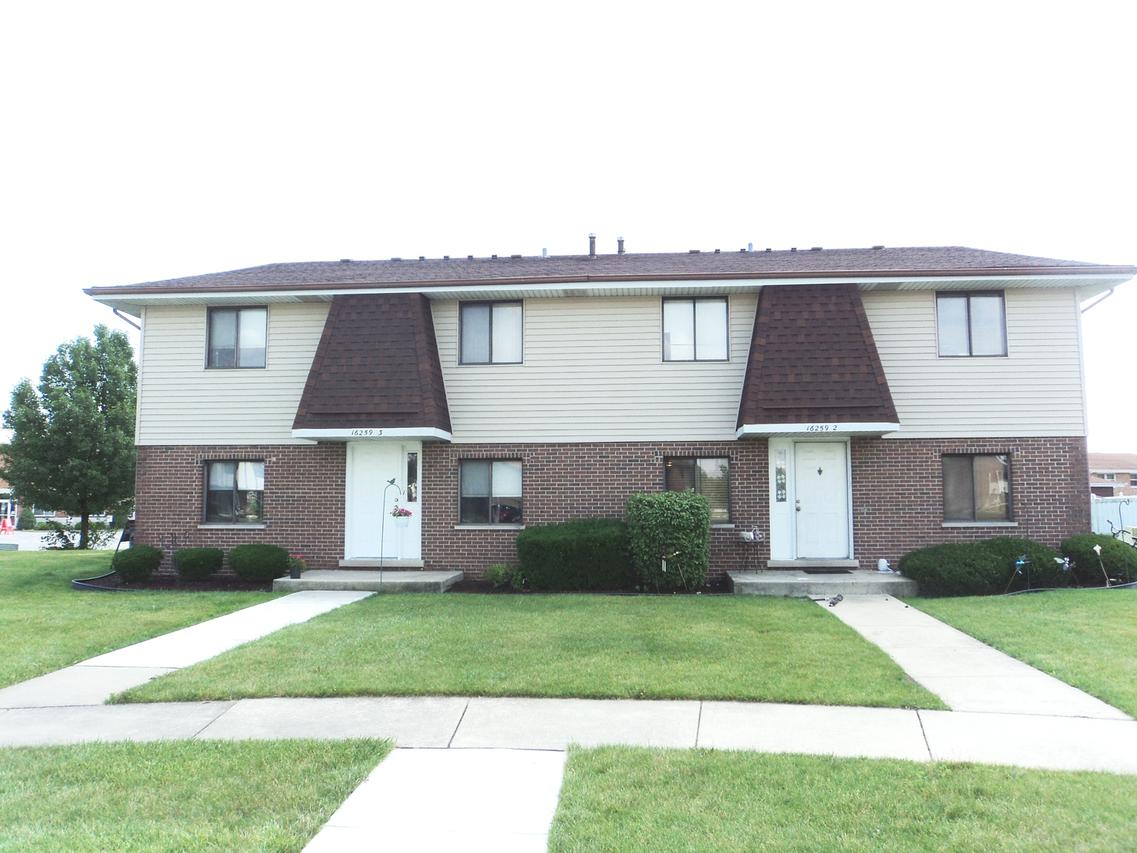 16259 85th Ave. #3, Tinley Park, IL 60487