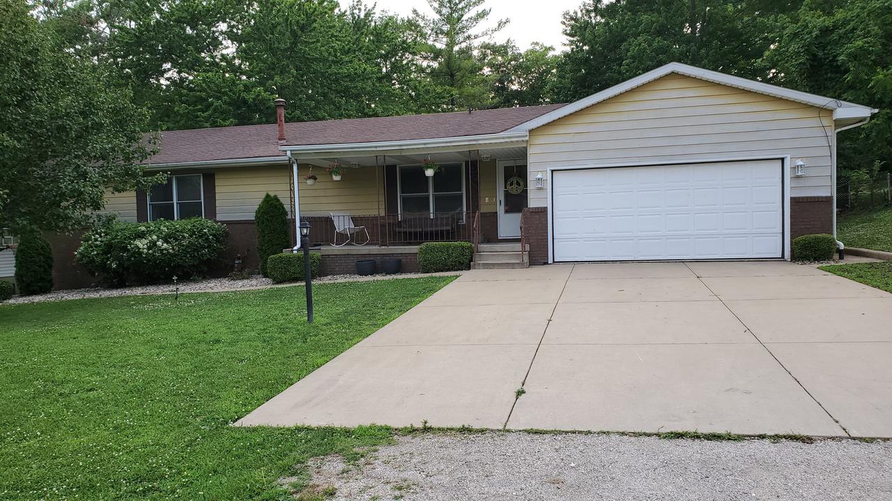 3343 Sharon Dr., Decatur, IL 62521