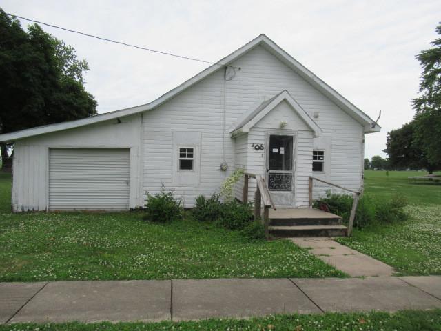 406 Adams St., Humboldt, IL 61931