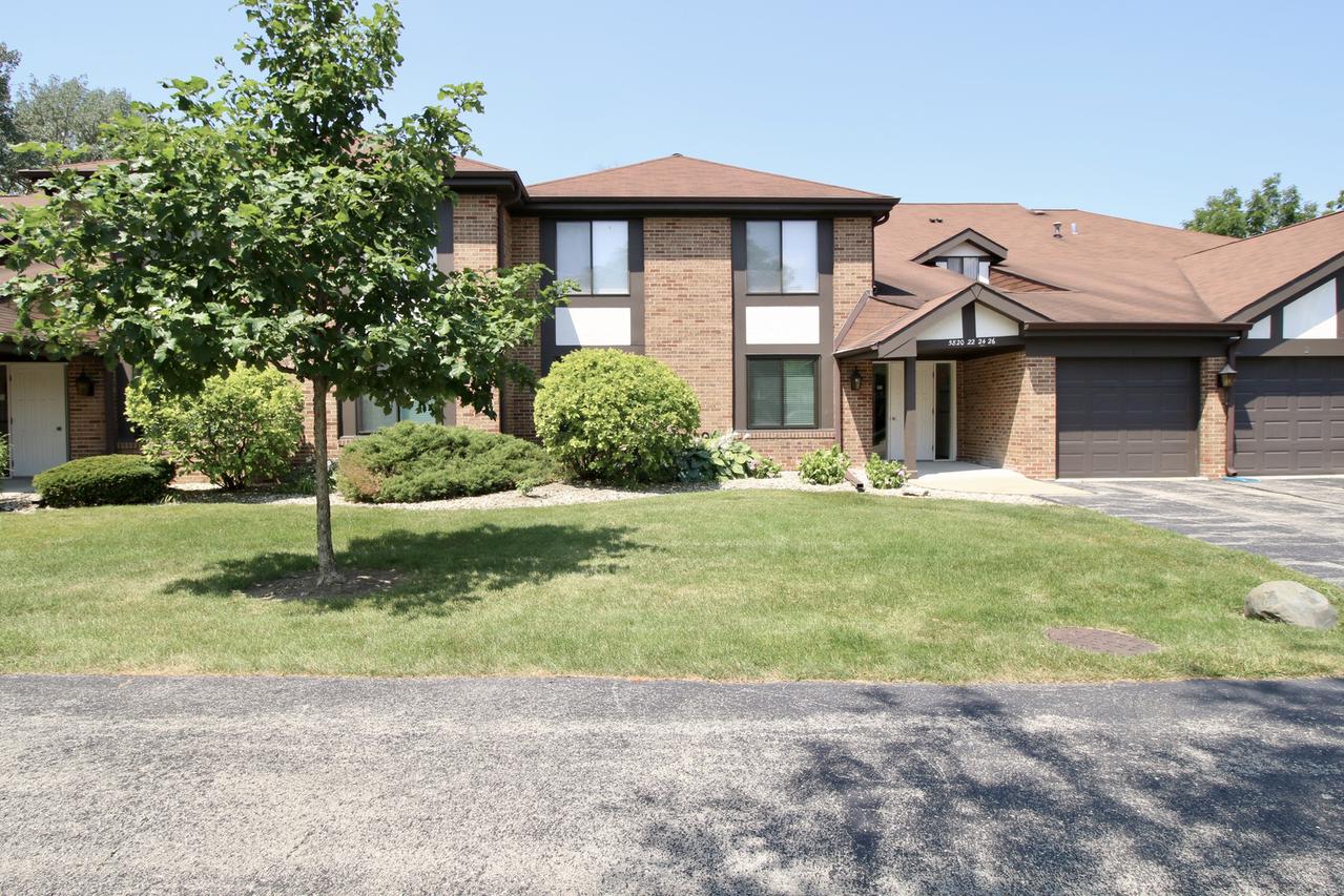 5822 Doe Cir. #1-7, Westmont, IL 60559