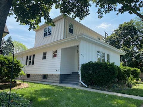 8113 White Ave., Lyons, IL 60534