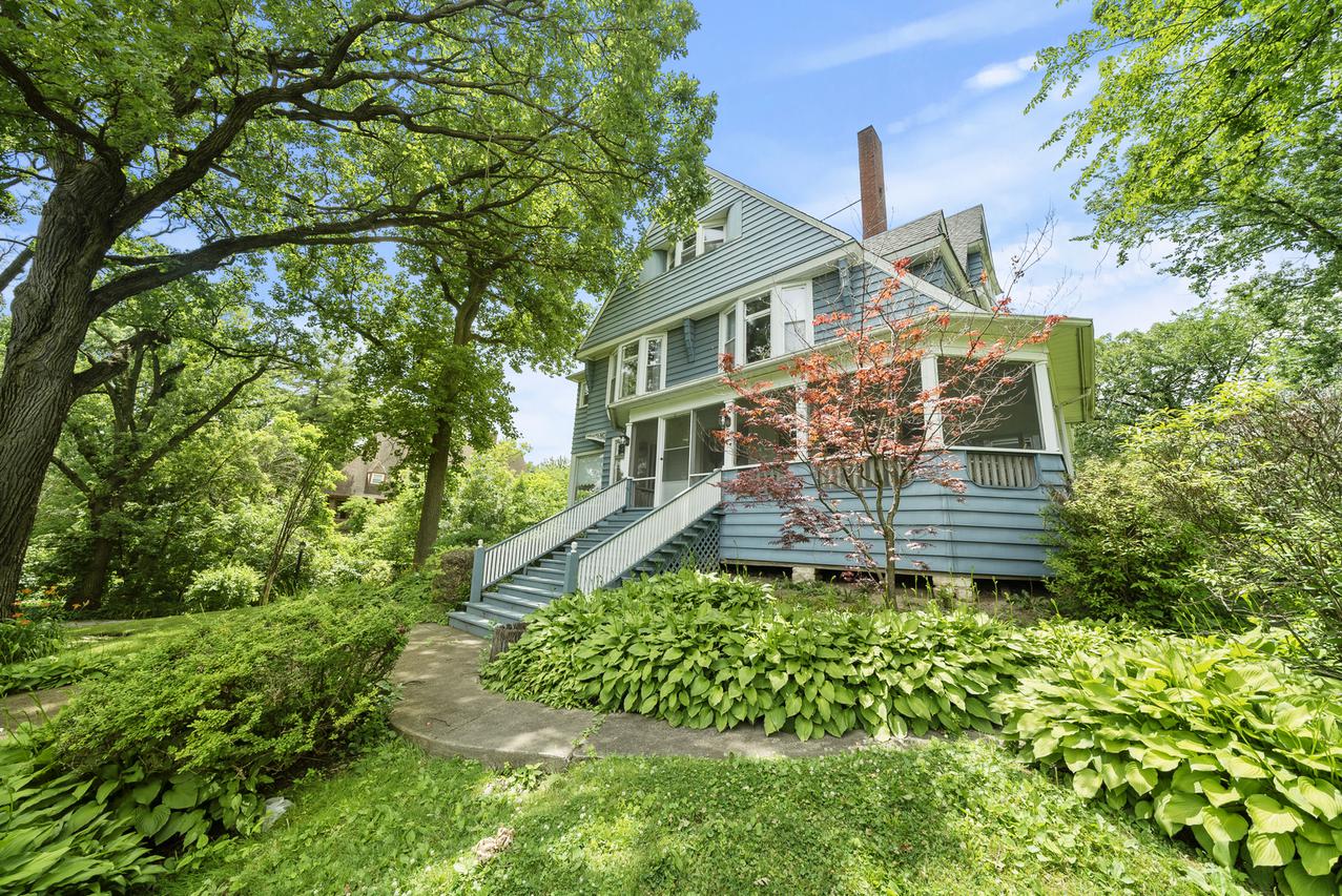 10324 S Longwood Dr., Chicago, IL 60643