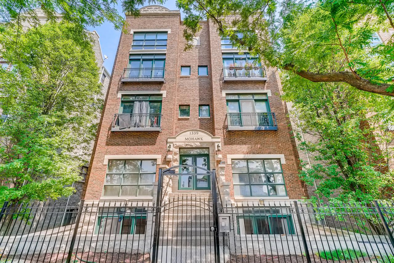 1339 N Mohawk St. #3S, Chicago, IL 60610