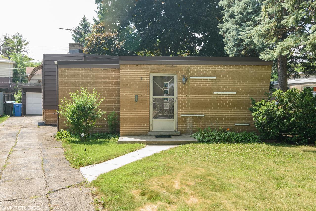 4446 N Jackson Blvd., Hillside, IL 60162