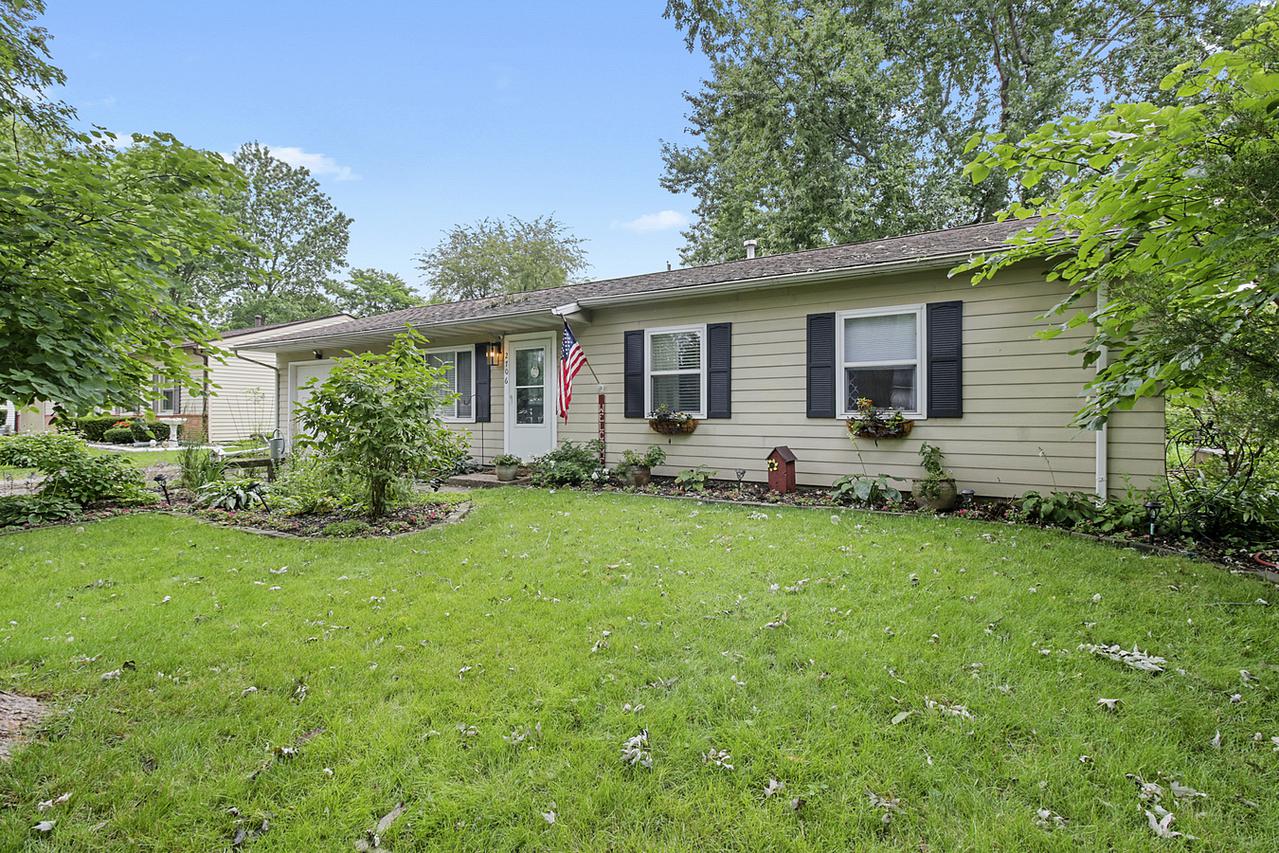 2706 Lawndale Dr., Champaign, IL 61821