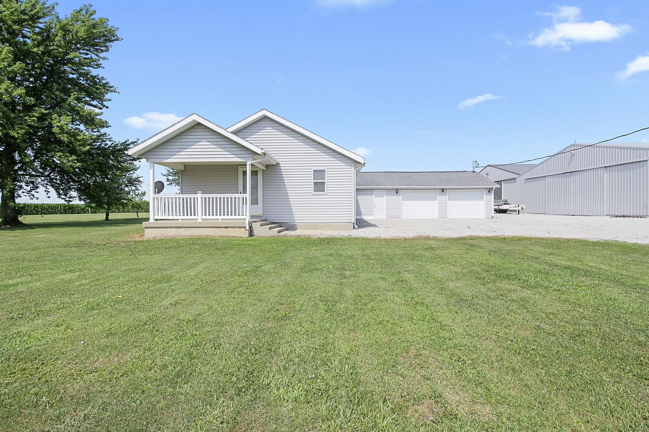 20892 State Route 49, Fithian, IL 61844