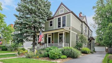 231 S Ashland Ave., La Grange, IL 60525