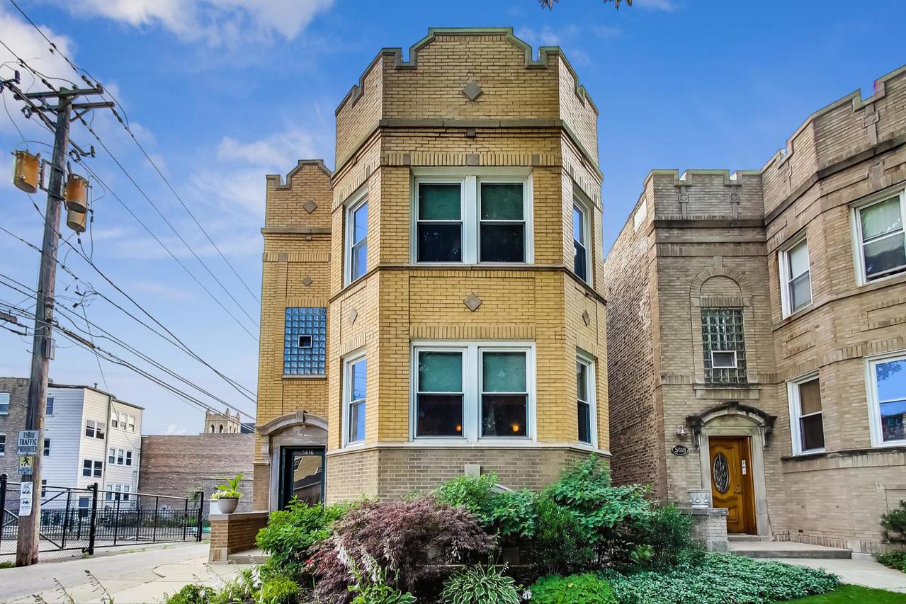 5616 N Artesian Ave., Chicago, IL 60659