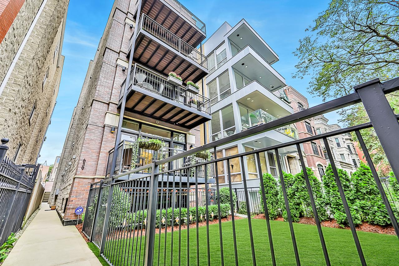 639 W Wrightwood Ave. #2, Chicago, IL 60614