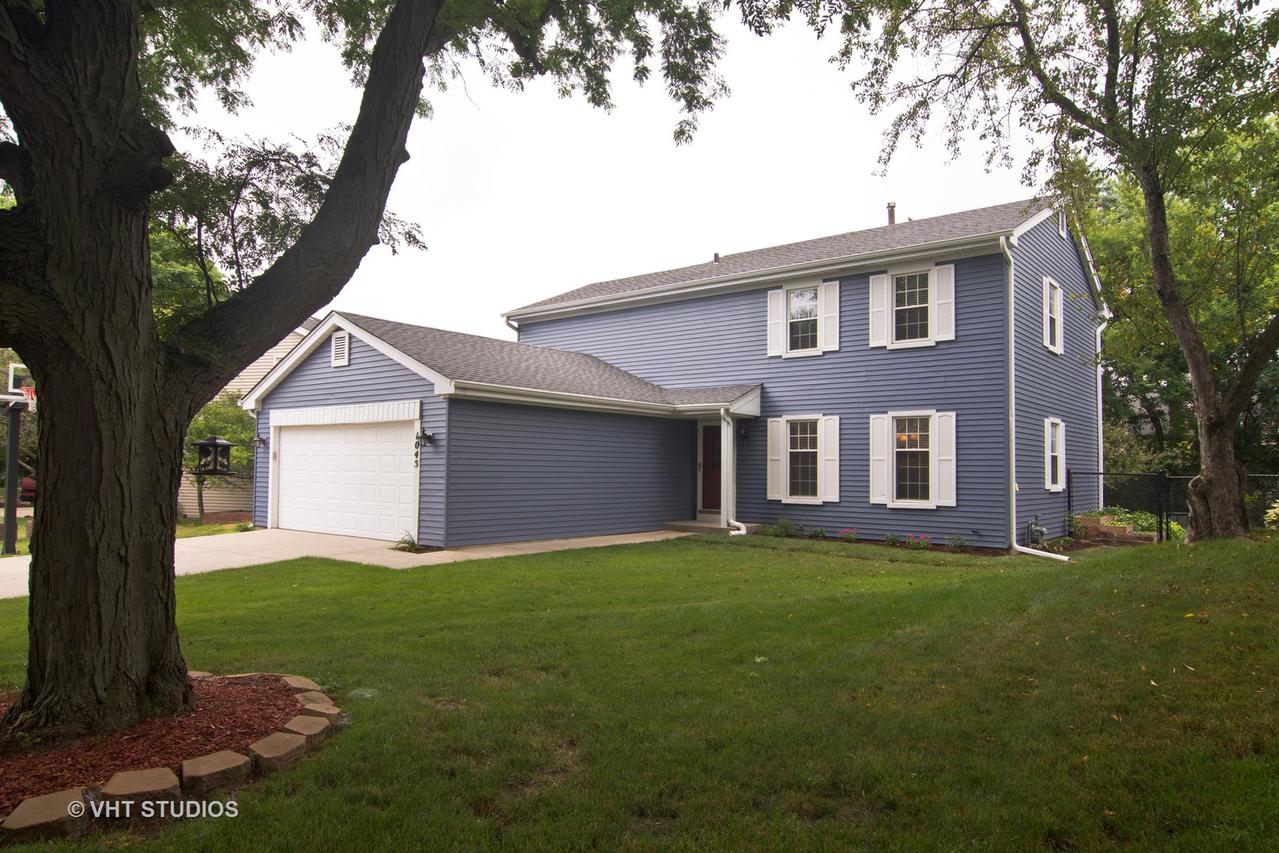 1045 Shambliss Ct., Buffalo Grove, IL 60089