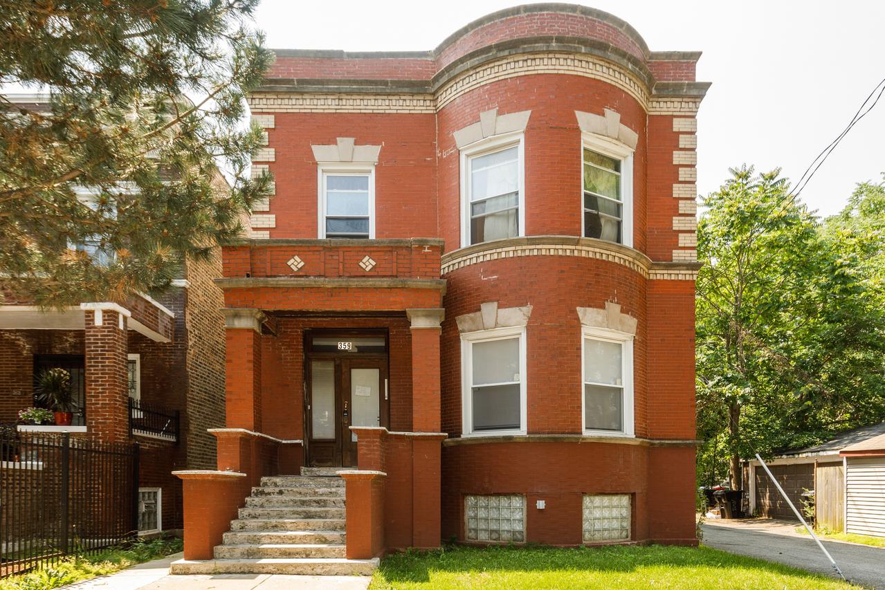 359 E 70th St., Chicago, IL 60637