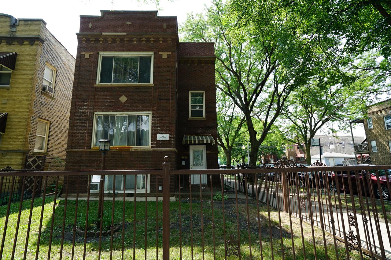 1758 N Luna Ave., Chicago, IL 60639